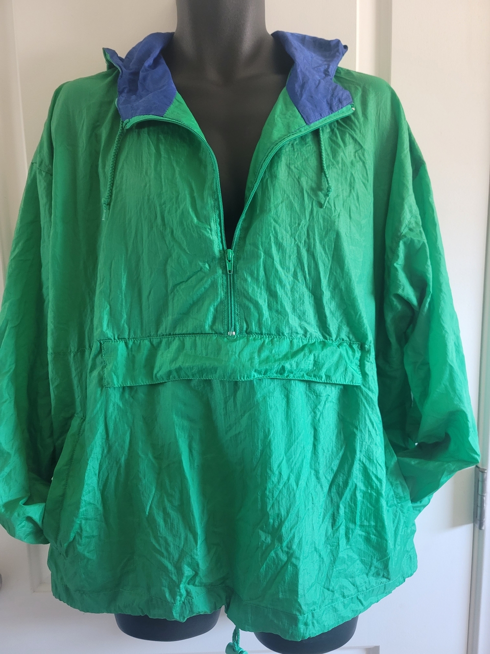Vintage Resolute Bay Nylon Windbreaker Anorak Jacket